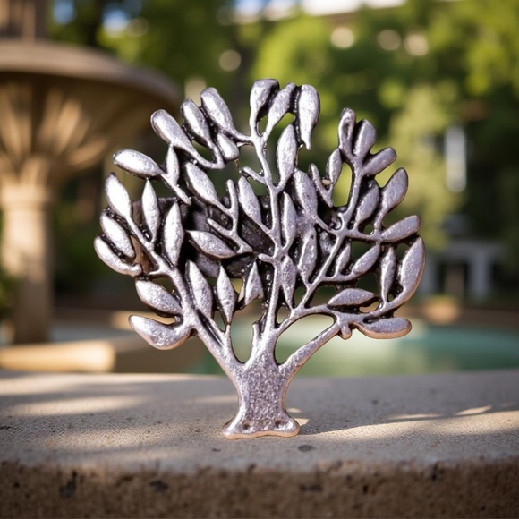 Tree of Life Ring - Picture 3 of 9